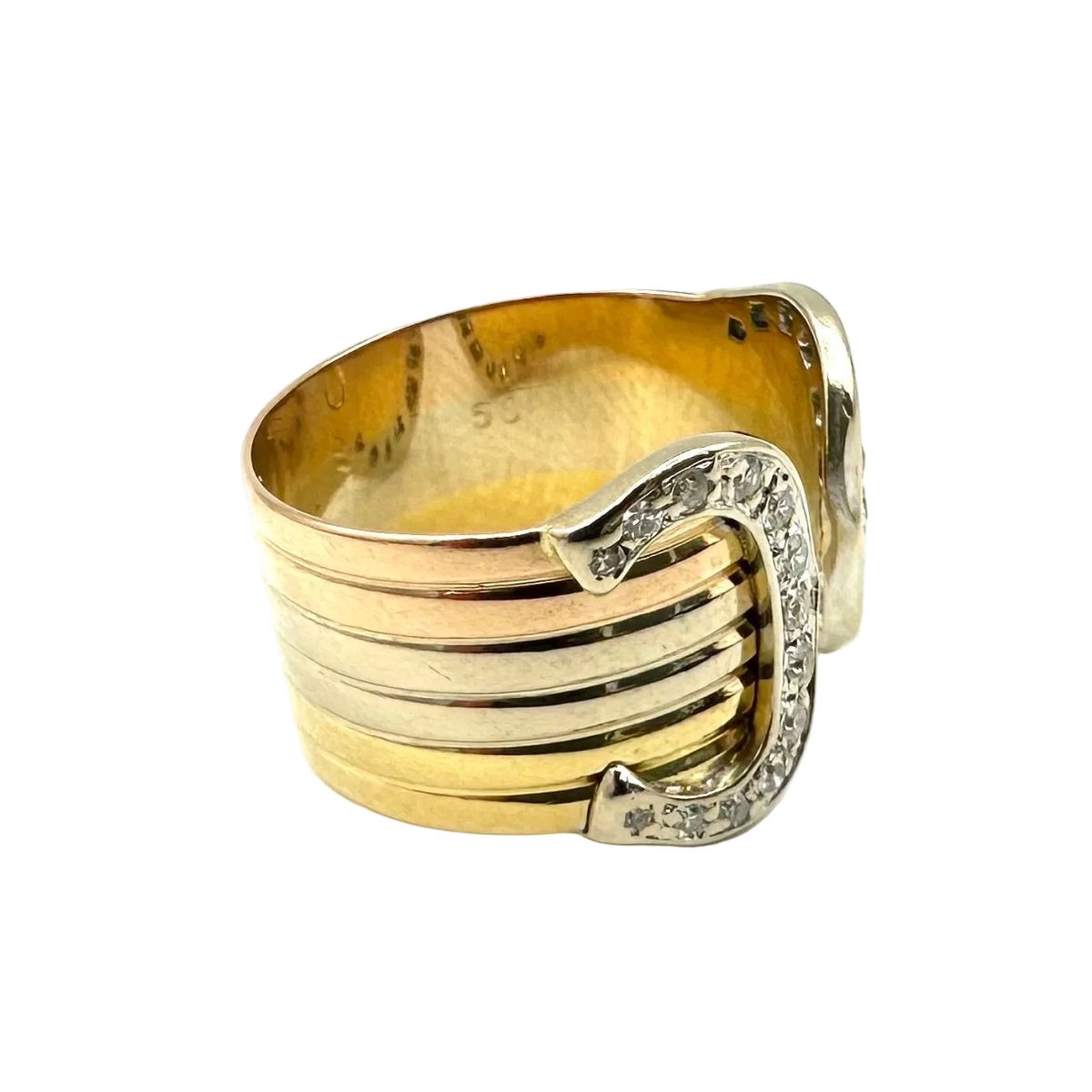 Bague CARTIER "Double C" en or blanc, or jaune, or rose et diamants - Castafiore