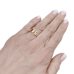 Bague CARTIER "Double C" en or jaune, or blanc et or rose - Castafiore