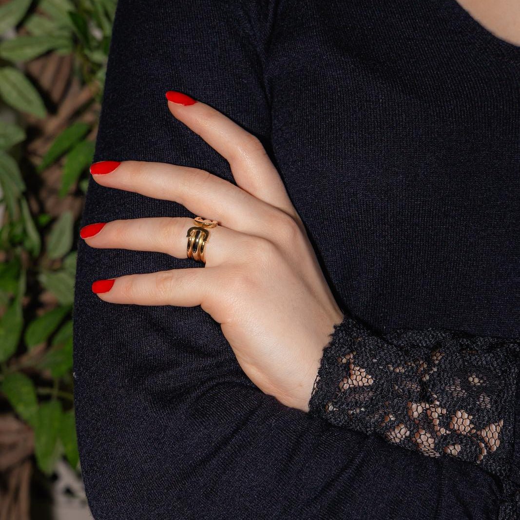 Cartier Ring C Yellow gold