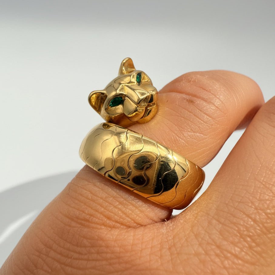 Bague CARTIER, Panthère La Carda en or jaune , tsavorite et onyx - Castafiore