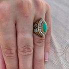 Bague Cazzaniga diamant turquoise émail or gravé - Castafiore