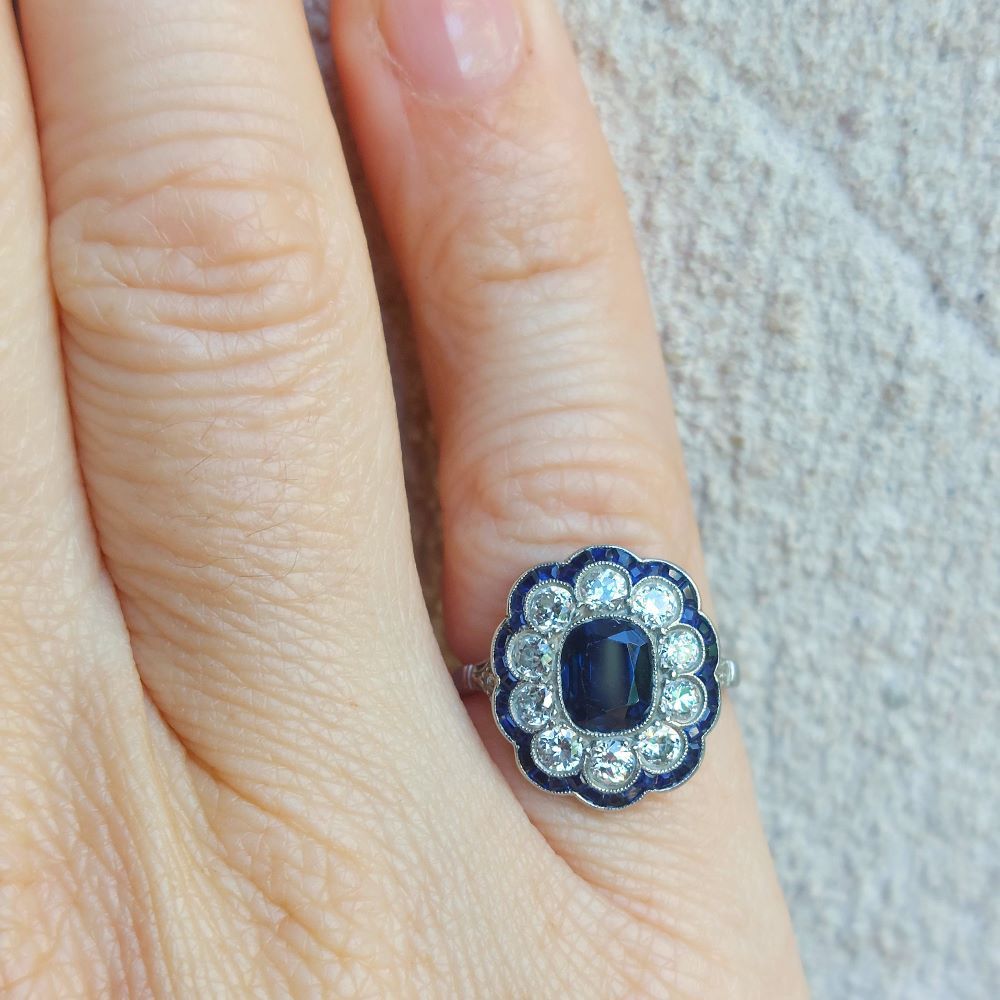 Bague CÉRULEA 1920 en platine et saphir - Castafiore