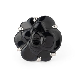 Bague CHANEL "Camélia" en or blanc et onyx - Castafiore
