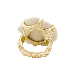 Bague CHANEL "Camélia", en or jaune et agate - Castafiore