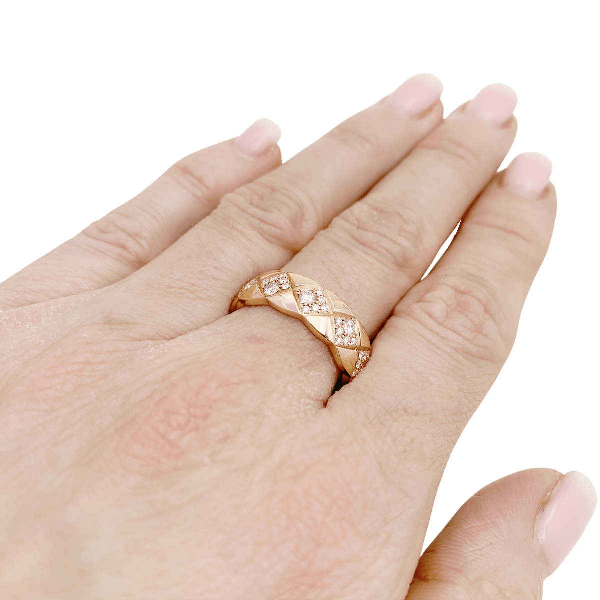 Bague CHANEL, "Coco Crush", en or beige et diamant - Castafiore