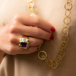 Bague CHANEL "Coco" en or jaune, améthyste, aigues - marines et péridots - Castafiore