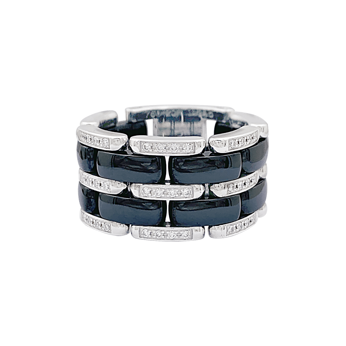 Bague Chanel,"Ultra", en or blanc, céramique noire et diamants. - Castafiore