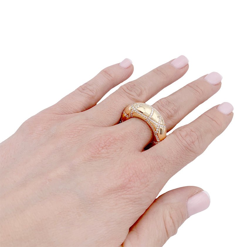 Bague Chaumet, "Anneau", en or jaune, diamants - Castafiore