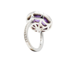 Bague CHAUMET "Attrape moi si tu m'aimes", "Galet" en or blanc, améthyste et diamants - Castafiore