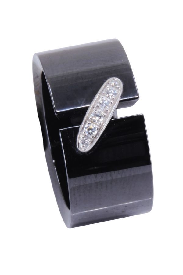 Bague CHAUMET, "Lien" en or blanc, céramique et diamants - Castafiore