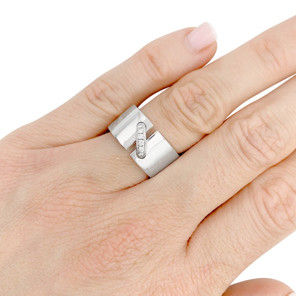 Bague CHAUMET "Liens" en or blanc et diamants - Castafiore