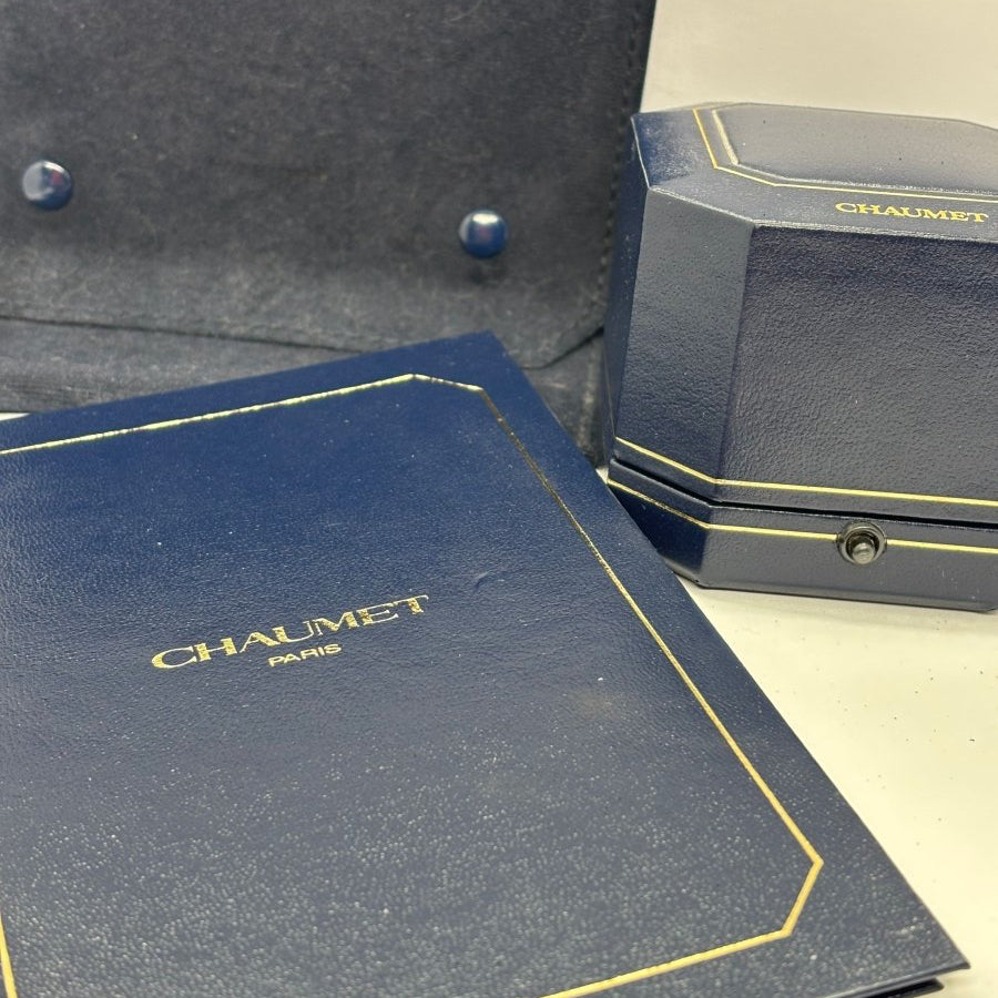 Bague CHAUMET Saphir cabochon en or jaune - Castafiore