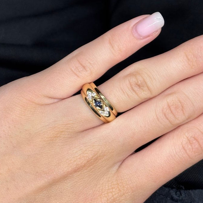 Bague CHAUMET Saphir cabochon en or jaune - Castafiore