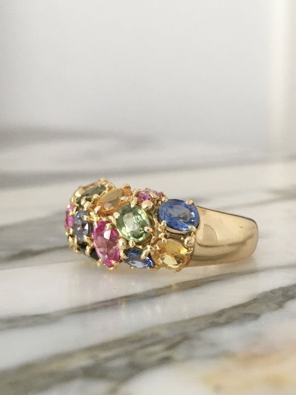 Bague CHAUMET Tutti - Frutti en or jaune 18K sertie de saphirs - Castafiore