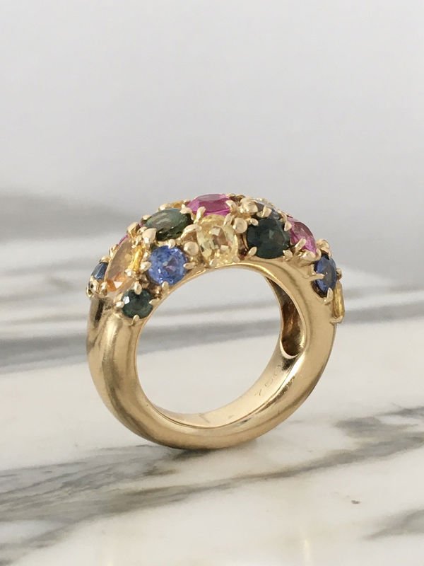 Bague CHAUMET Tutti-Frutti en or jaune 18K sertie de saphirs