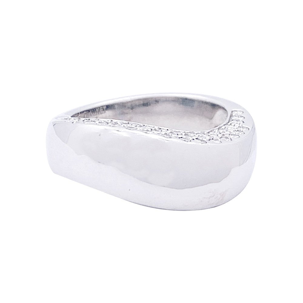Bague Chaumet, "Valse", or blanc, diamants. - Castafiore