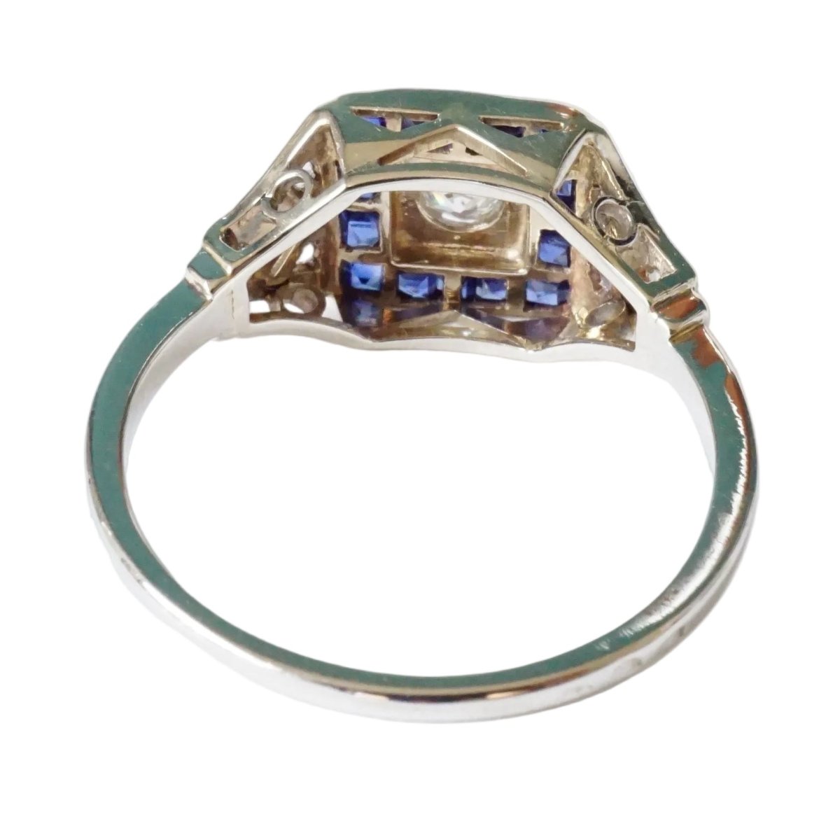 Bague Chevalière en or blanc, saphirs et diamants - Castafiore