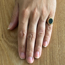 Bague Chevalière en or champagne et jaspe - Castafiore