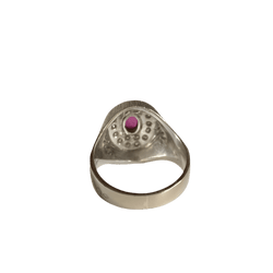 Bague chevalière en or gris, rubis et diamant - Castafiore
