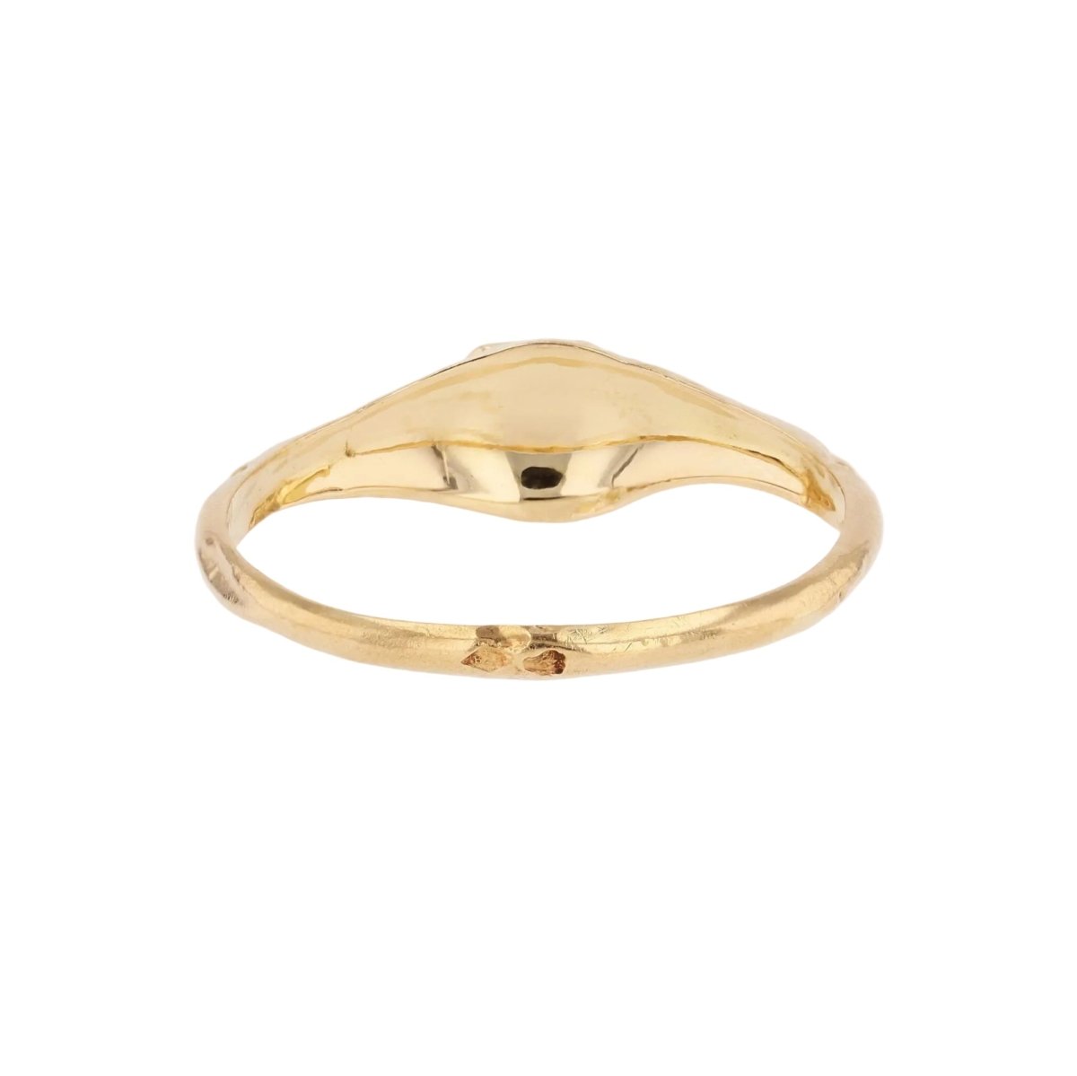 Antique signet ring yellow gold chiseled