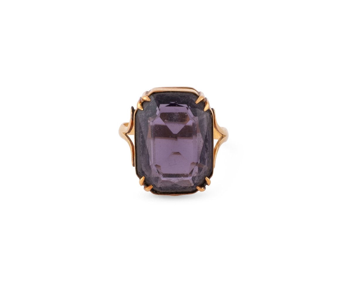 Bague Chevalière en or jaune et améthyste - Castafiore