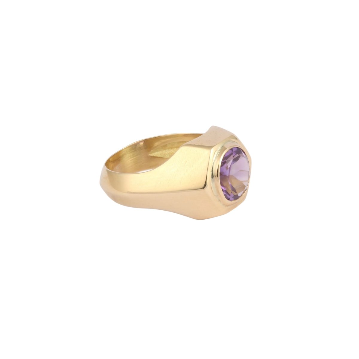 Bague Chevalière en or jaune et améthyste - Castafiore