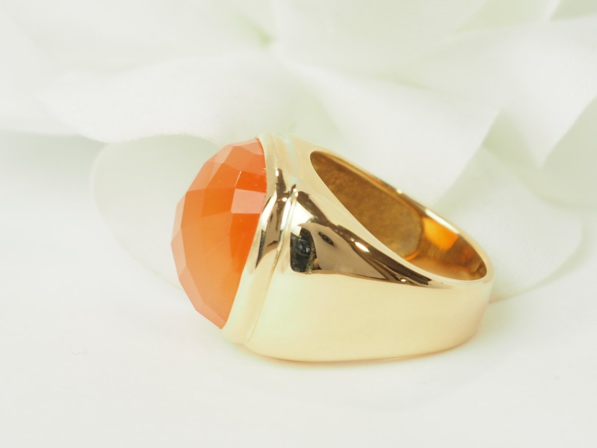 Bague Chevalière en or jaune et cornaline - Castafiore