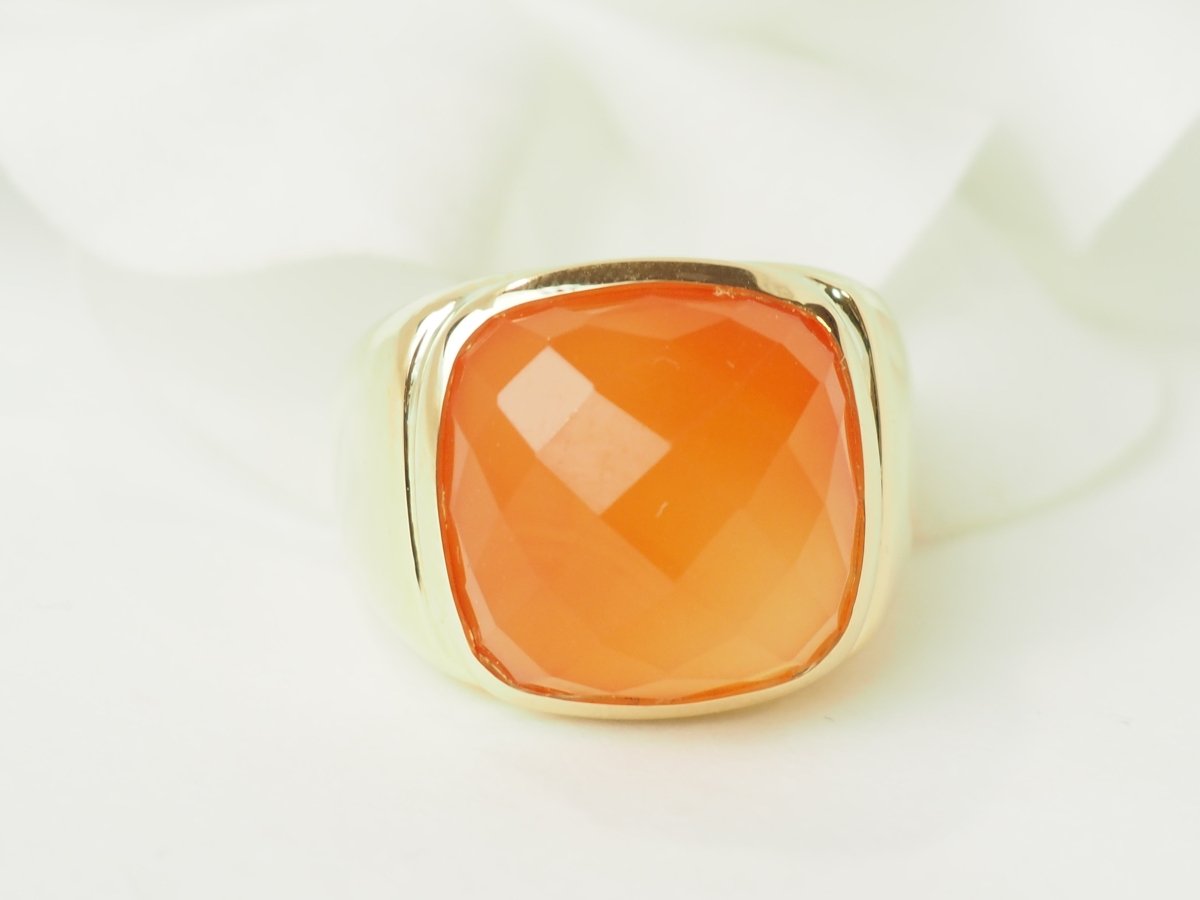 Bague Chevalière en or jaune et cornaline - Castafiore
