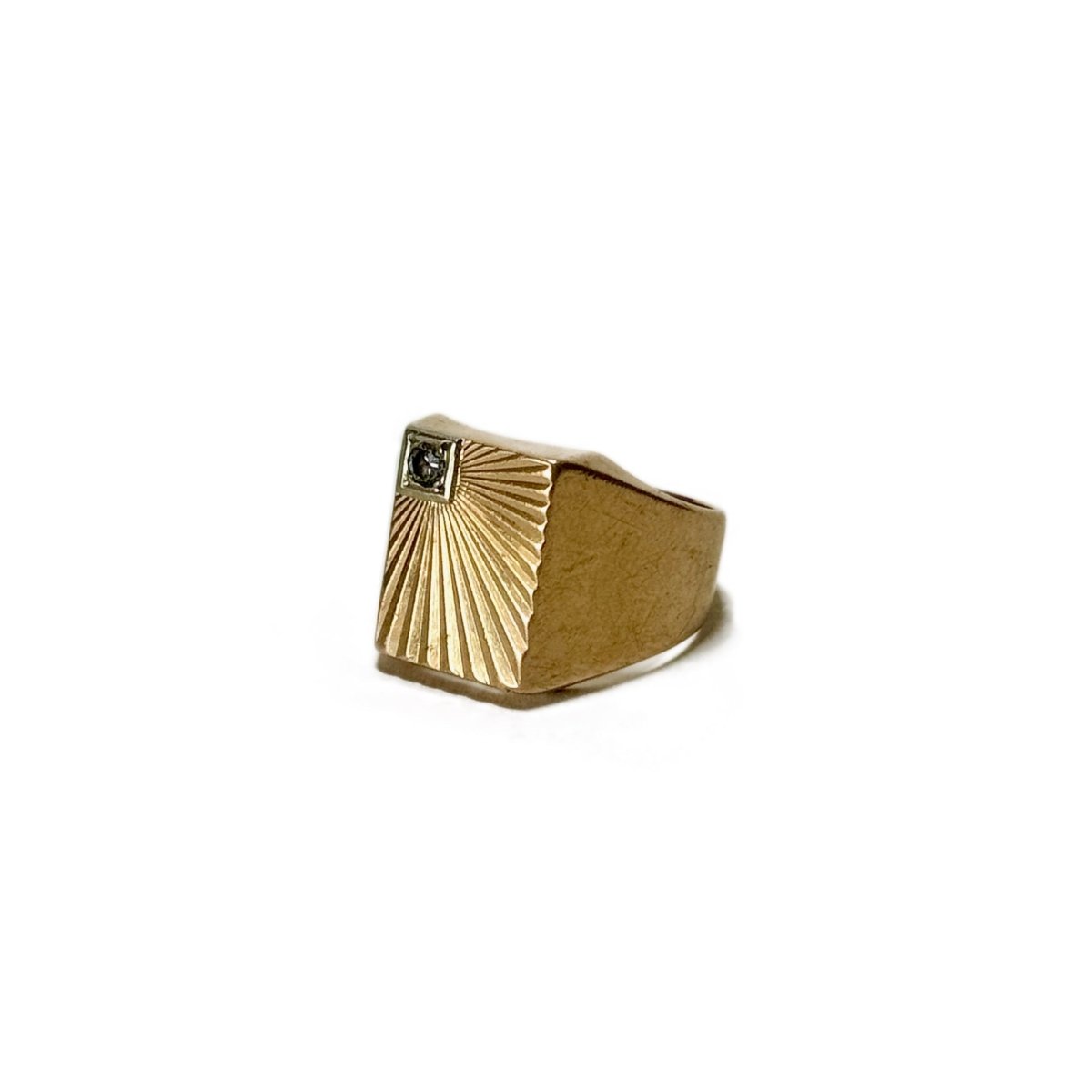Bague Chevalière en or jaune et diamant - Castafiore