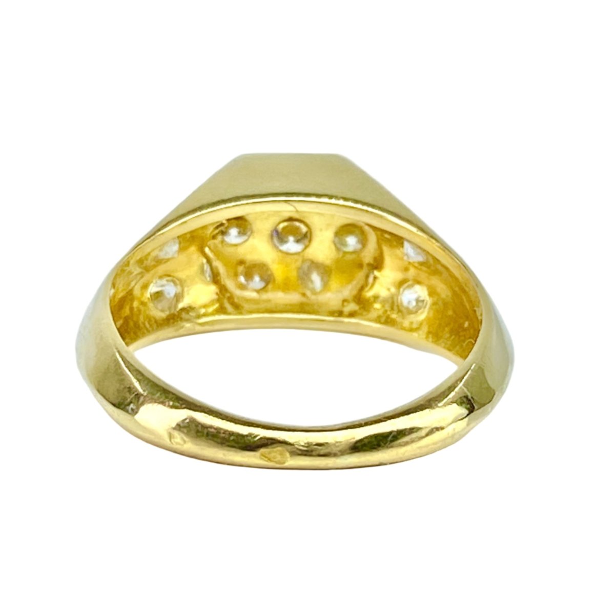 Bague Chevalière en or jaune et diamants - Castafiore