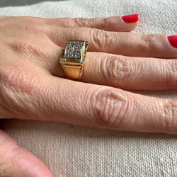 Bague Chevalière en or jaune et diamants - Castafiore