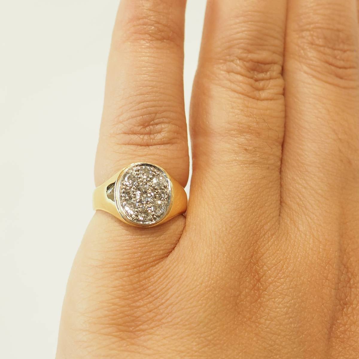 Bague Chevalière en or jaune et diamants - Castafiore
