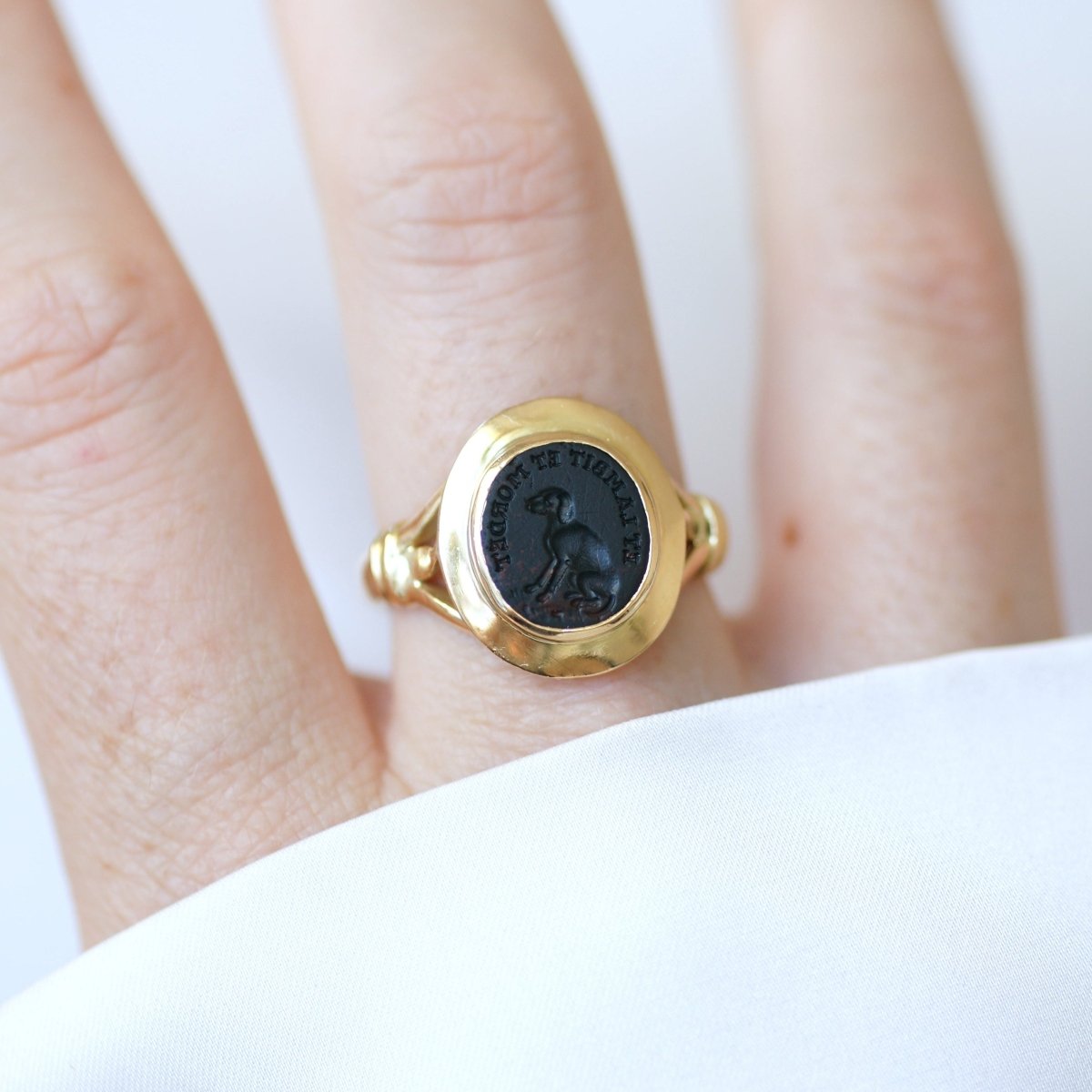 Bague Chevalière en or jaune et jaspe - Castafiore