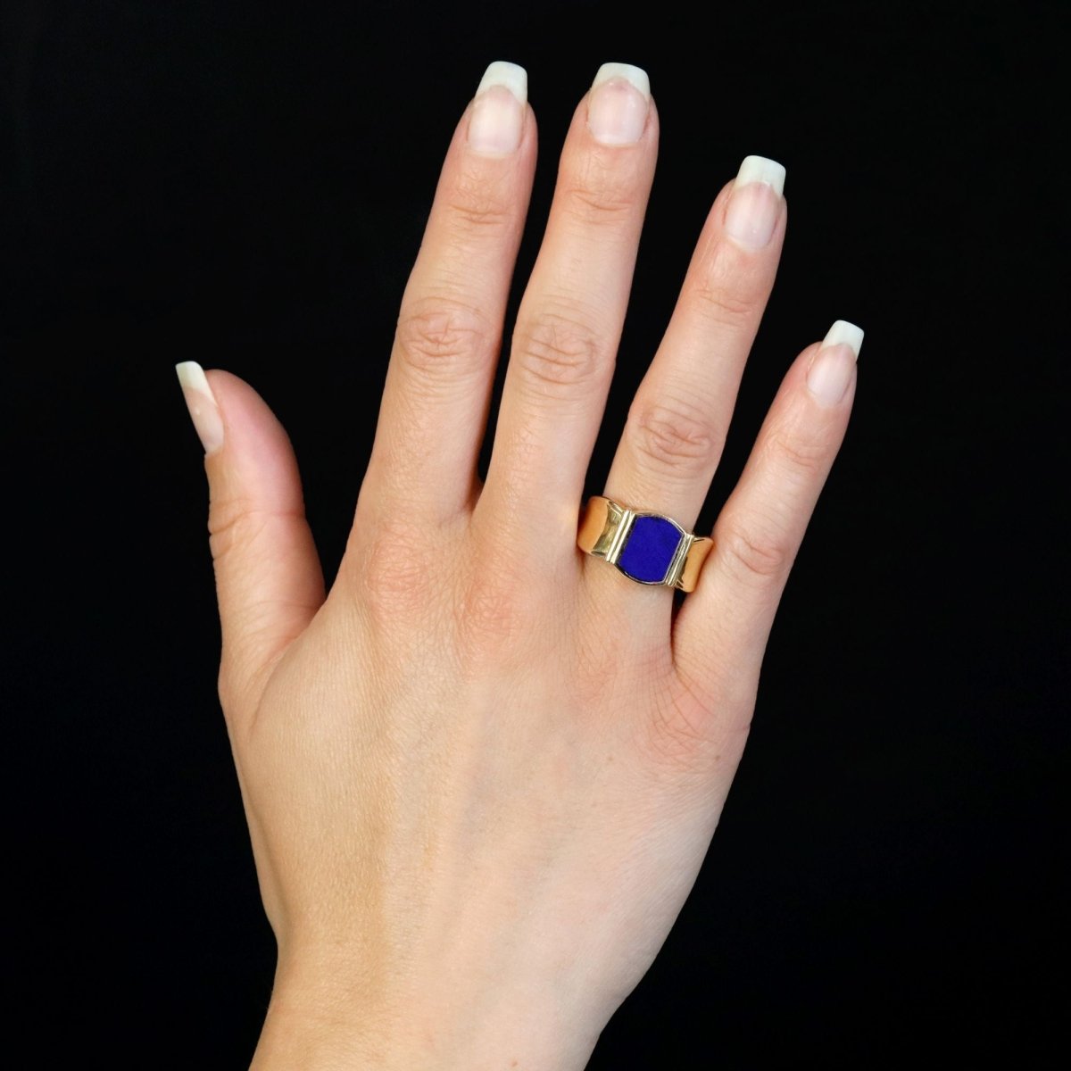 Lapis lazuli and gold signet ring