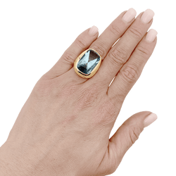 Ring yellow gold and topaz