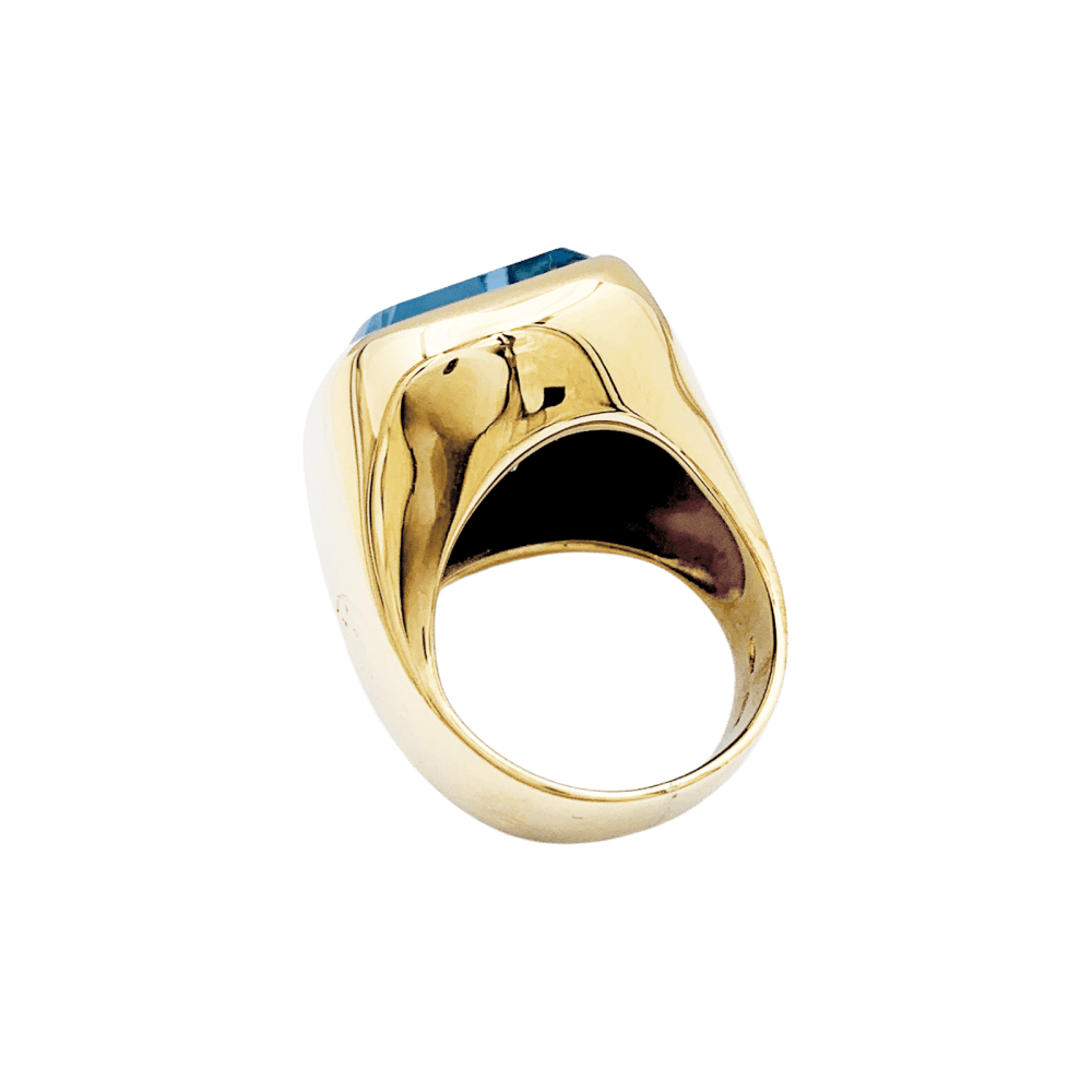 Ring yellow gold and topaz
