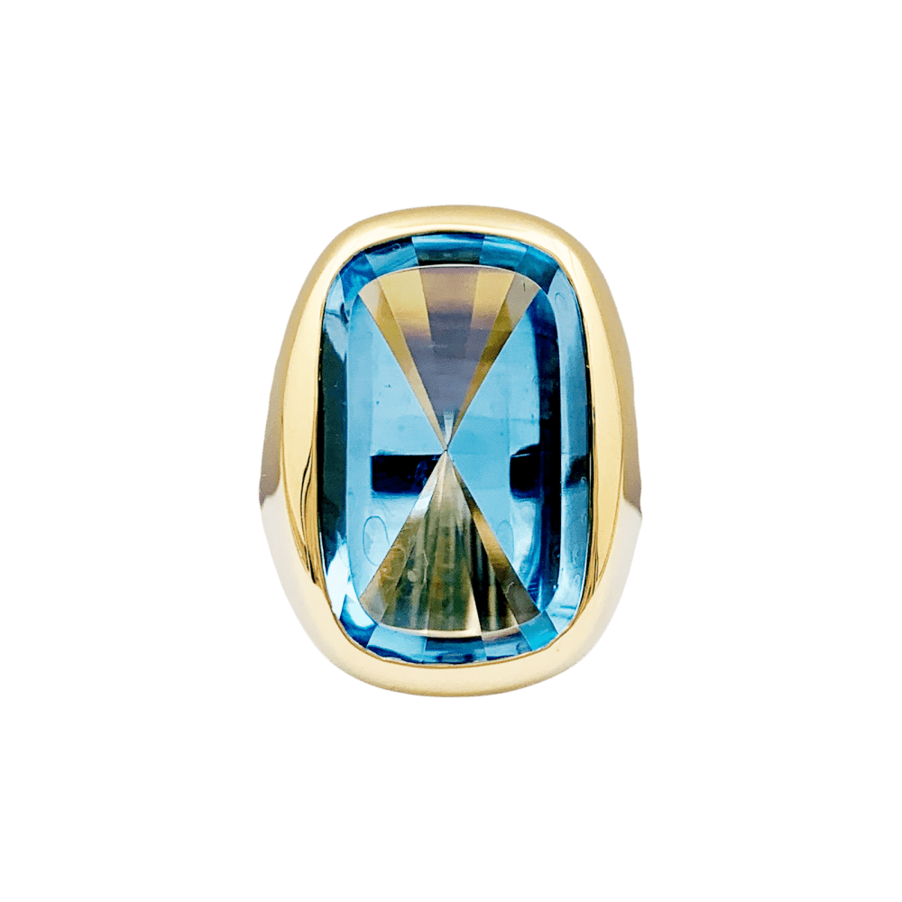 Ring yellow gold and topaz