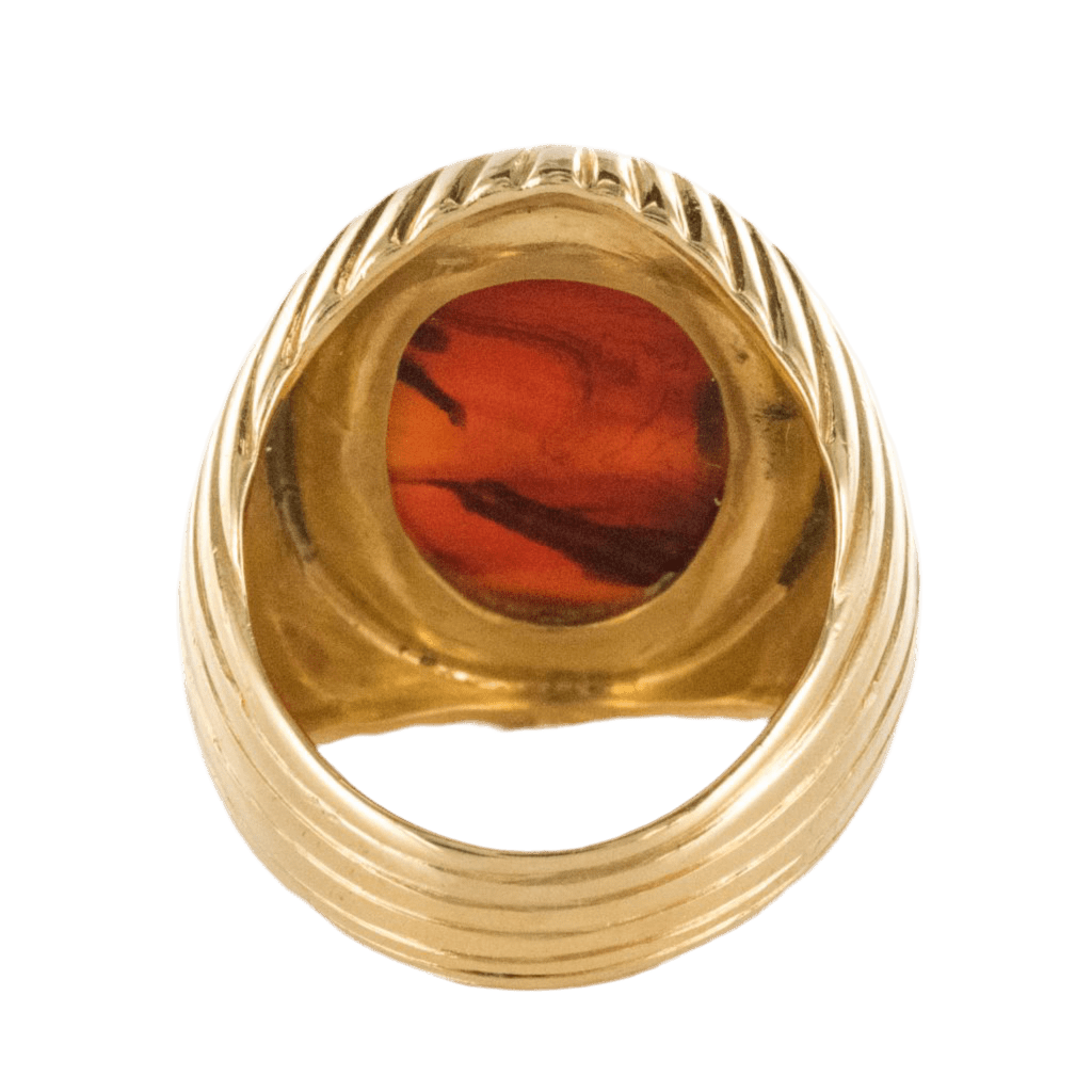 Bague Chevalière en or jaune, intaille et agate - Castafiore