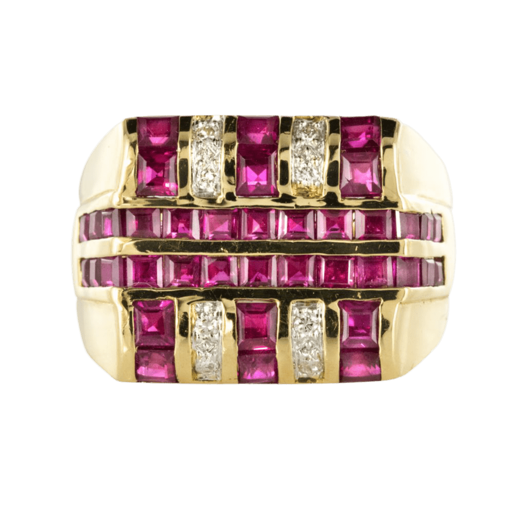 Bague Chevalière en or jaune, rubis et diamants - Castafiore