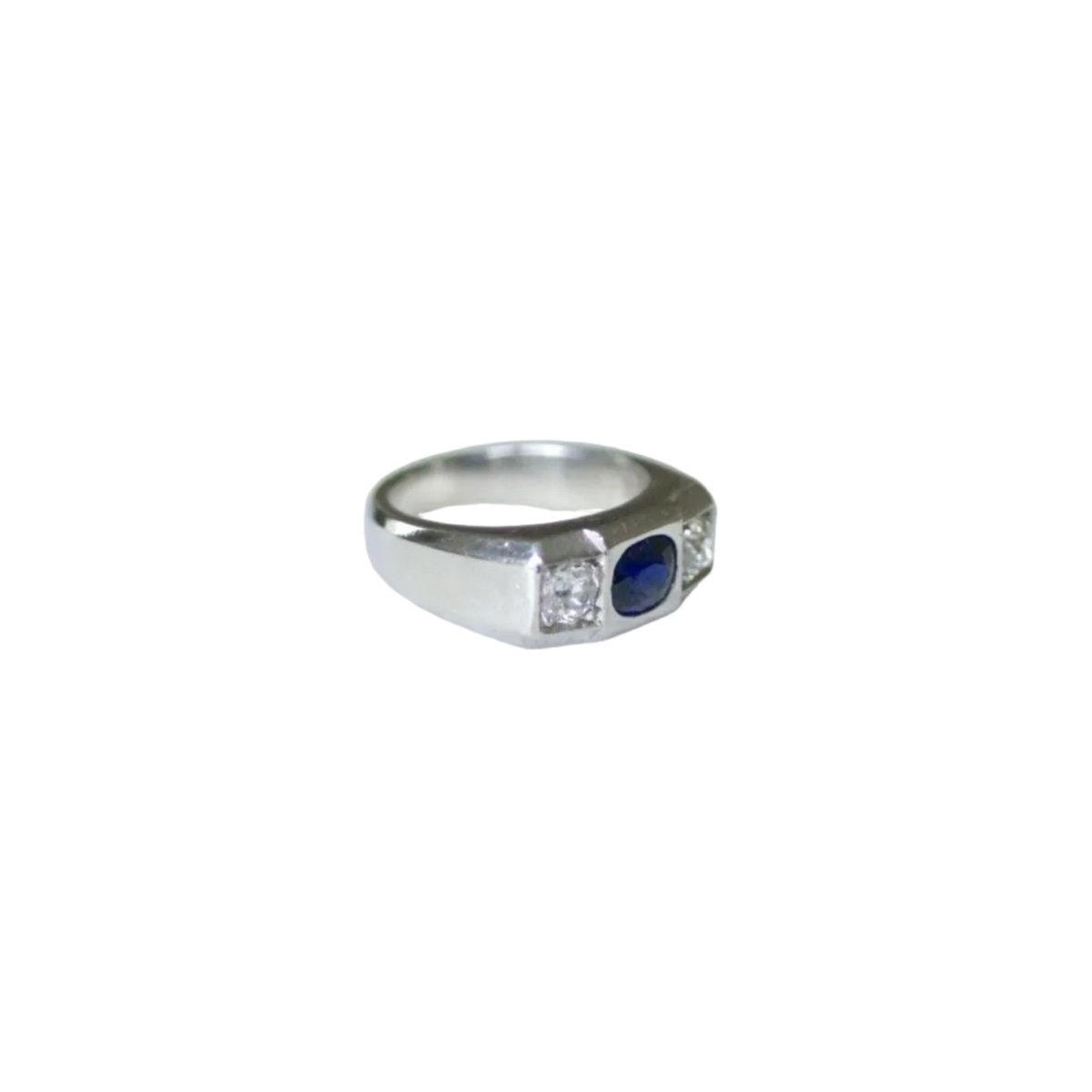 Bague Chevalière en platine, saphir, et diamants - Castafiore