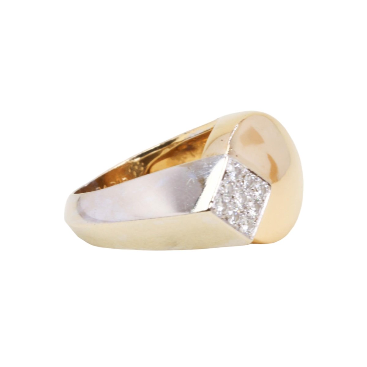 Bague Chevalière FRED en or jaune, or blanc et diamants - Castafiore