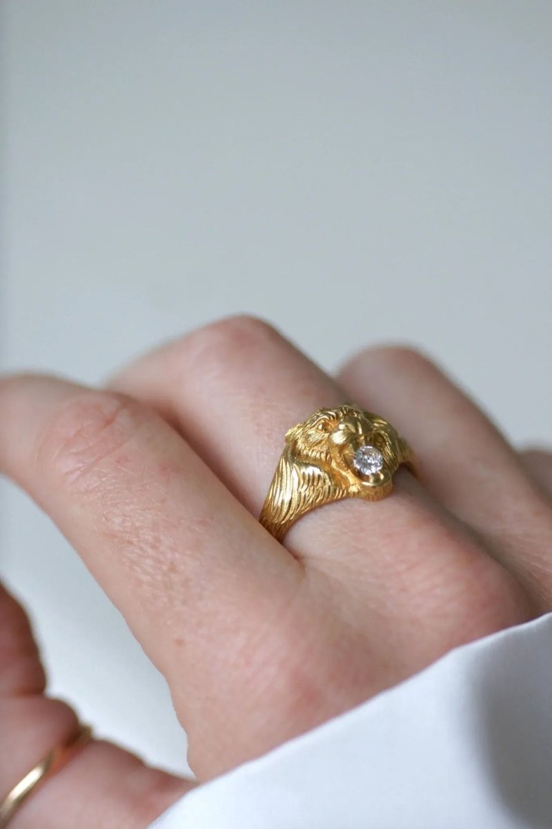 Bague Chevalière Lion Or Jaune et Diamant - Castafiore