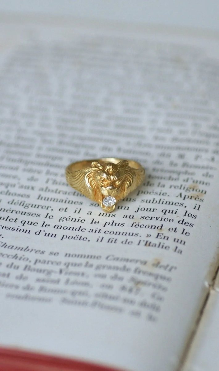 Bague Chevalière Lion Or Jaune et Diamant - Castafiore