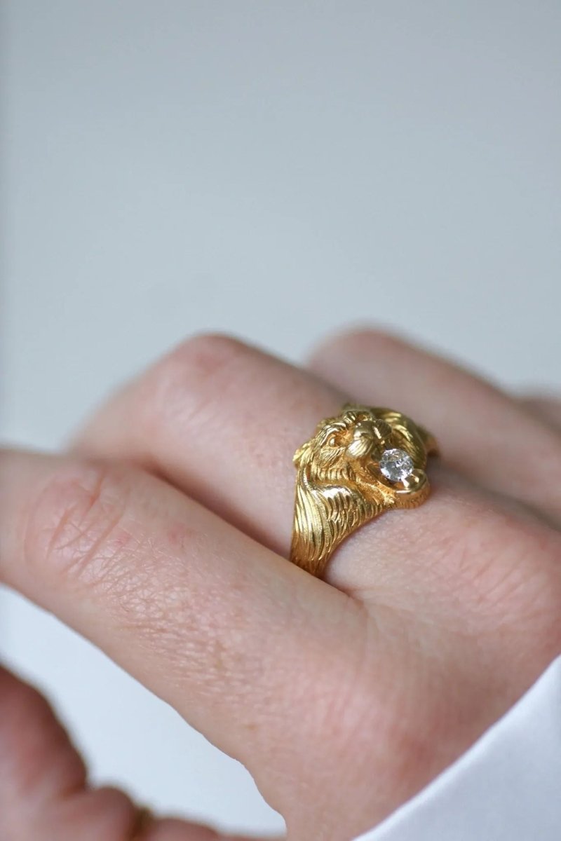 Bague Chevalière Lion Or Jaune et Diamant - Castafiore