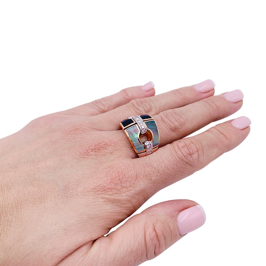Bague Chimento or, nacre et diamants - Castafiore
