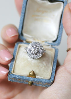 Bague Cible Art Déco Diamants 1,05 Cts sur Or blanc et Platine - Castafiore