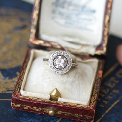 Bague Cible Art Deco Diamants sur Platine et Or blanc - Castafiore