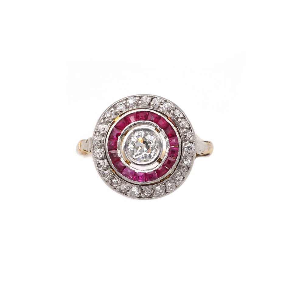 Bague CIBLE Art Deco en platine et or blanc avec rubis et diamants - Castafiore