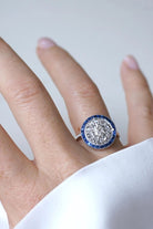 Bague Cible Art Deco en platine, saphir et diamant - Castafiore