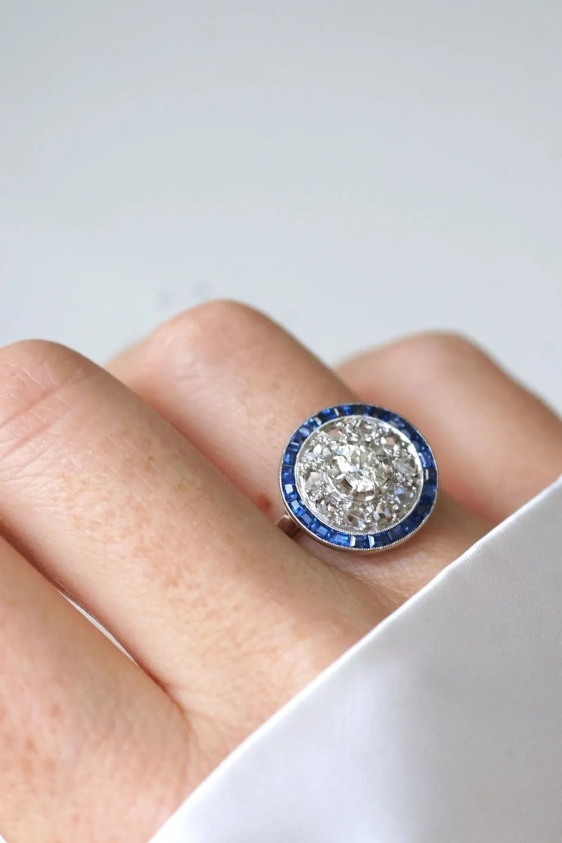 Bague Cible Art Deco Saphirs et Diamants - Castafiore